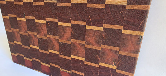 End Grain Mixed Hardwood Butchers Block (394 x 264 x 35mm)